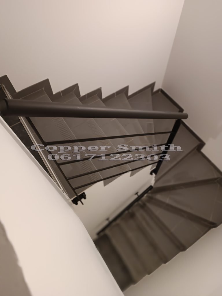 Garde corps escalier béton CSE 33 copper smith escalier